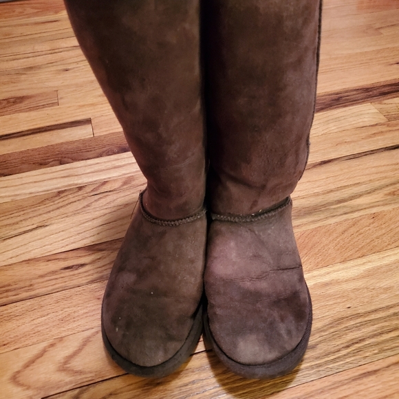 Tall UGG boots - Picture 2 of 8